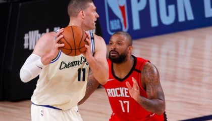 BOB半岛体育平台-终结阵容的最后一块拼图？雄鹿该全力追逐塔克吗？