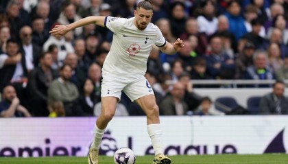 BOB半岛体育官方网站-米体：罗马谈判引进德勒古欣，热刺要求将选择买断改为强制性